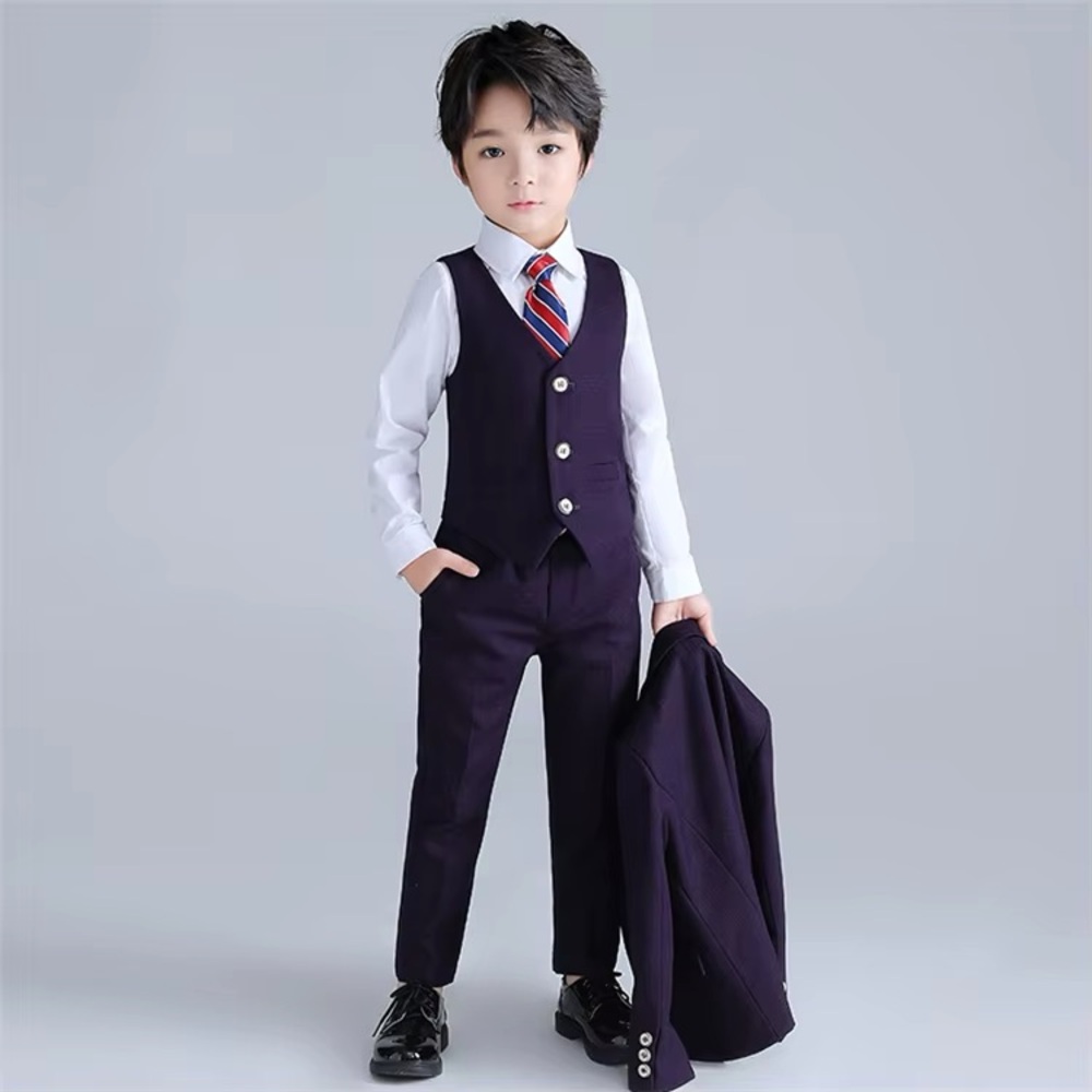 Classic 3 Piece Suit includes a blazer，waistcoat，pants size for 140cm tall